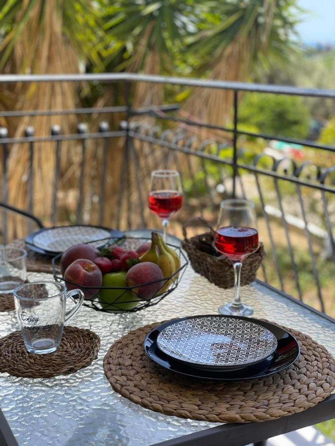 Lemon Tree Apartments B C Аргостолион Екстериор снимка