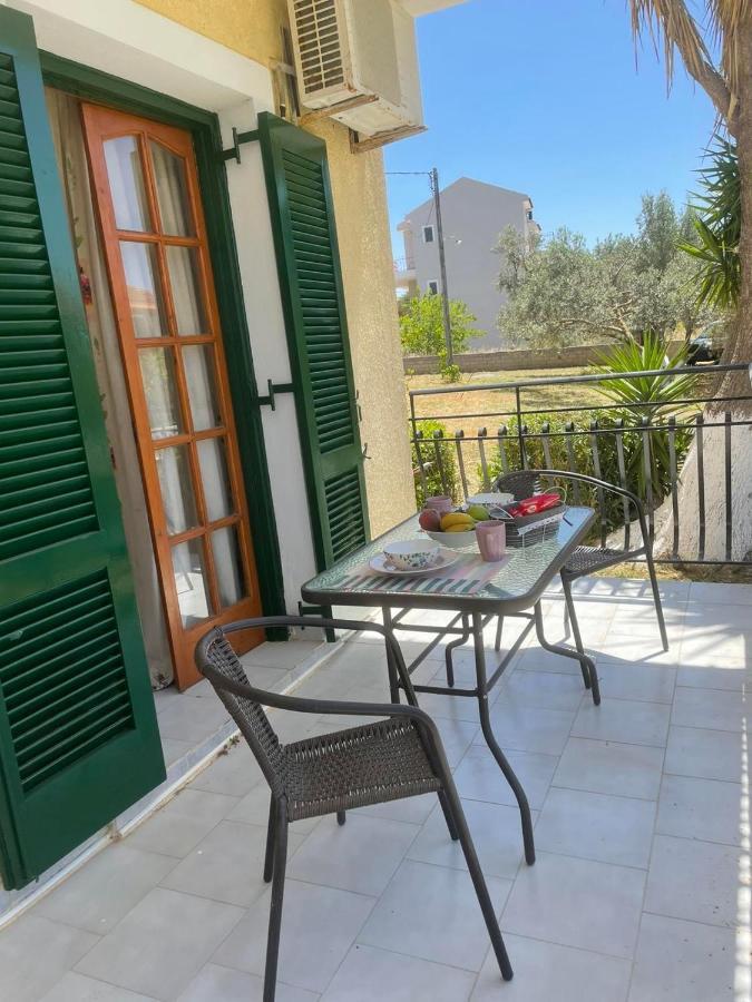 Lemon Tree Apartments B C Аргостолион Екстериор снимка
